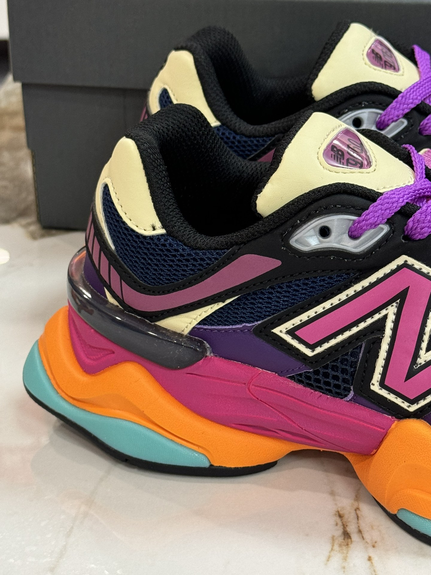 New Balance Sneakers-17