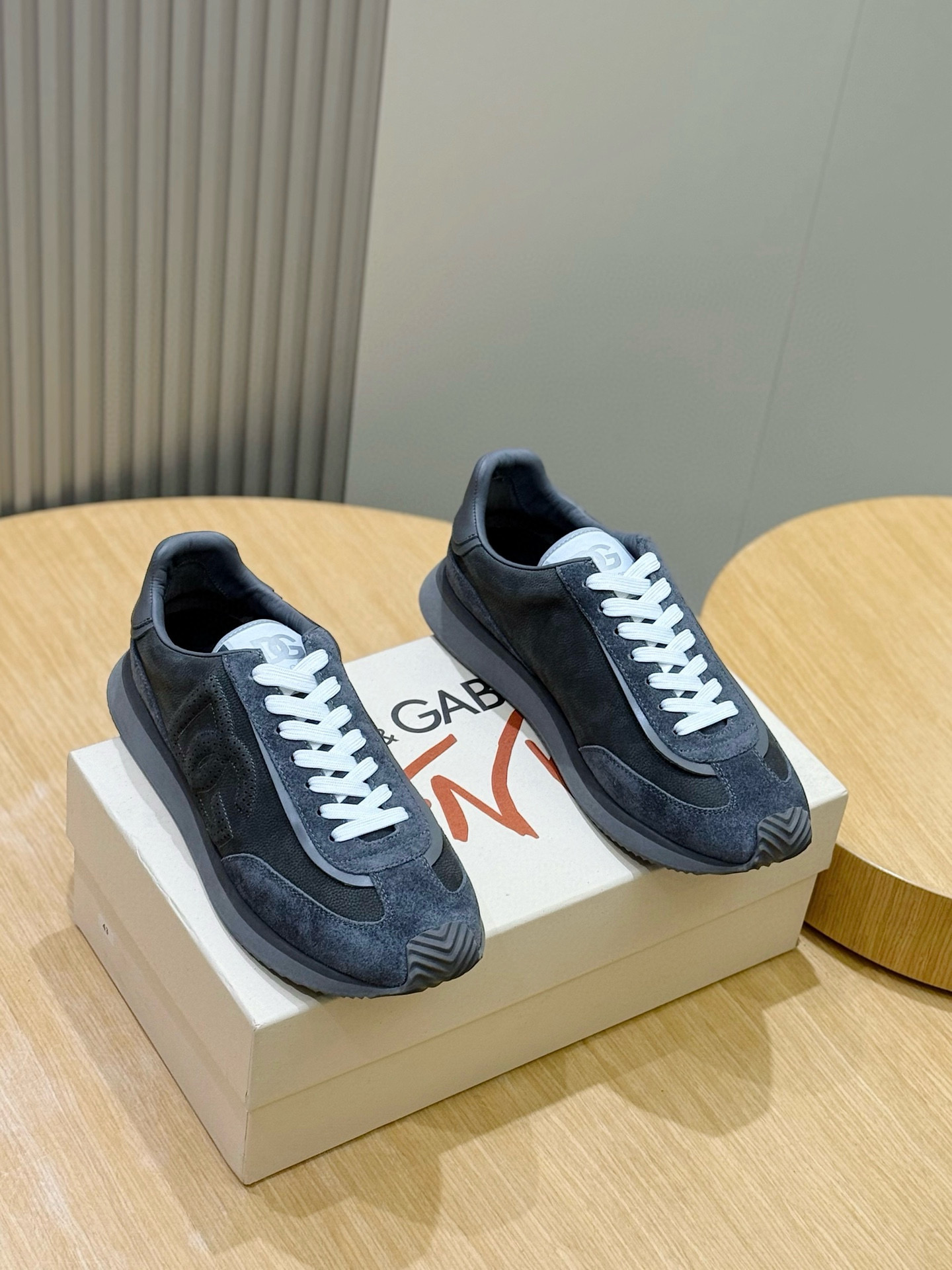 D&G Sneakers-94