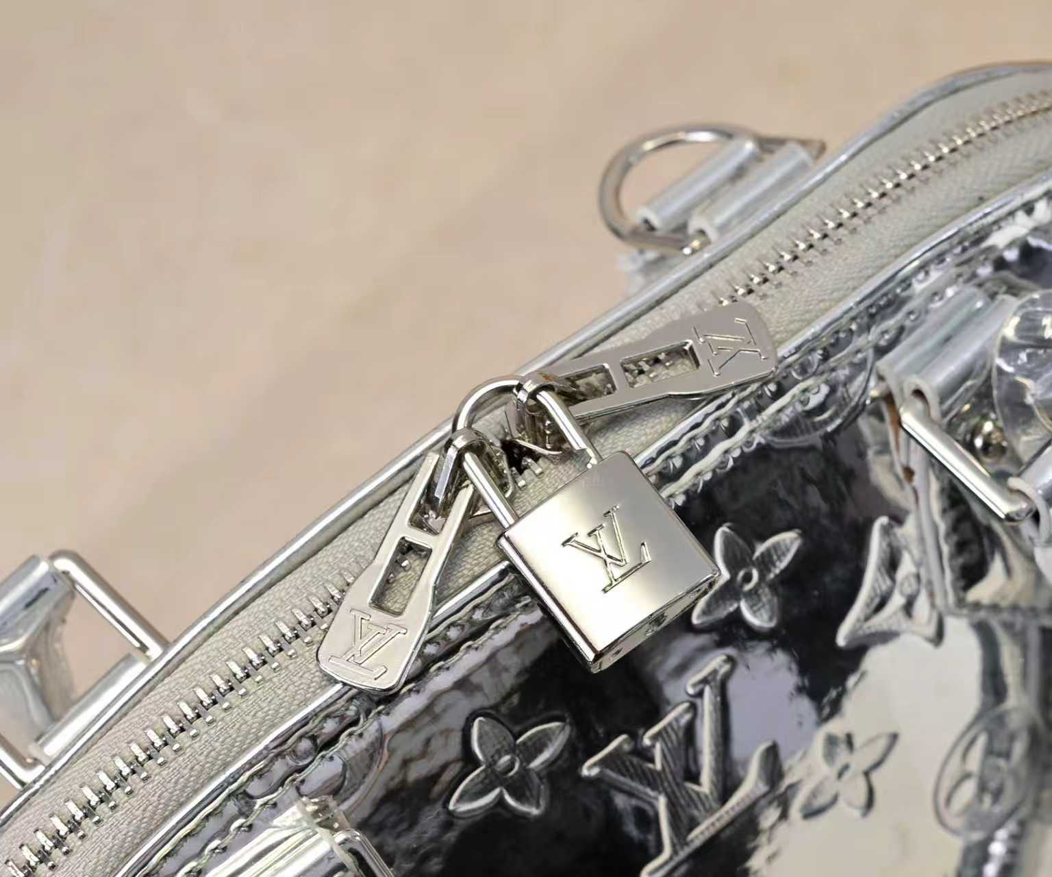 Louis Vuitton Hot New Product-133