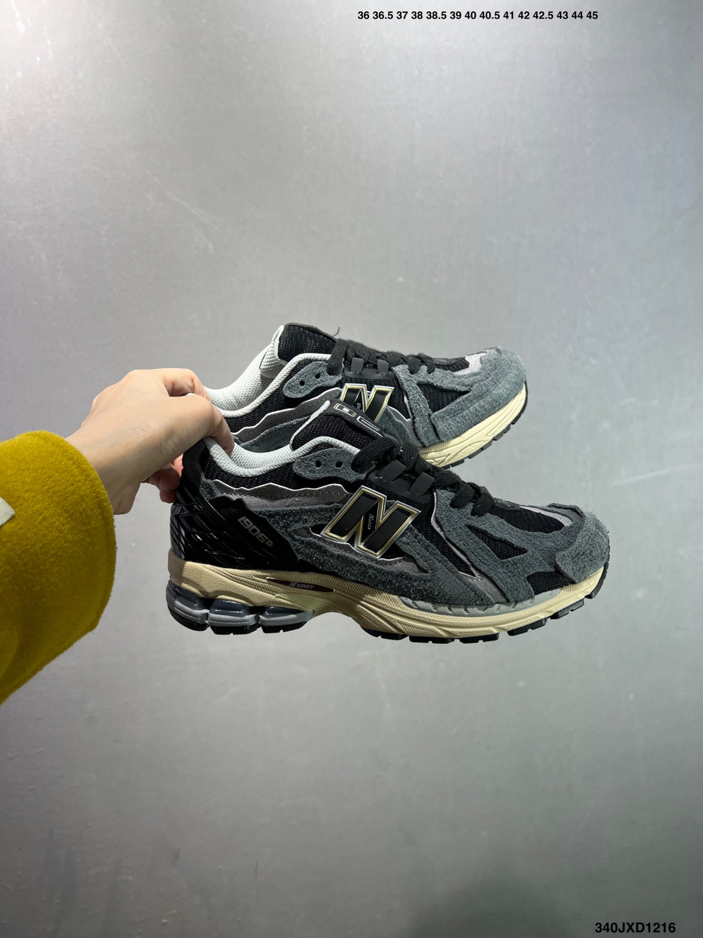 New Balance Sneakers-61