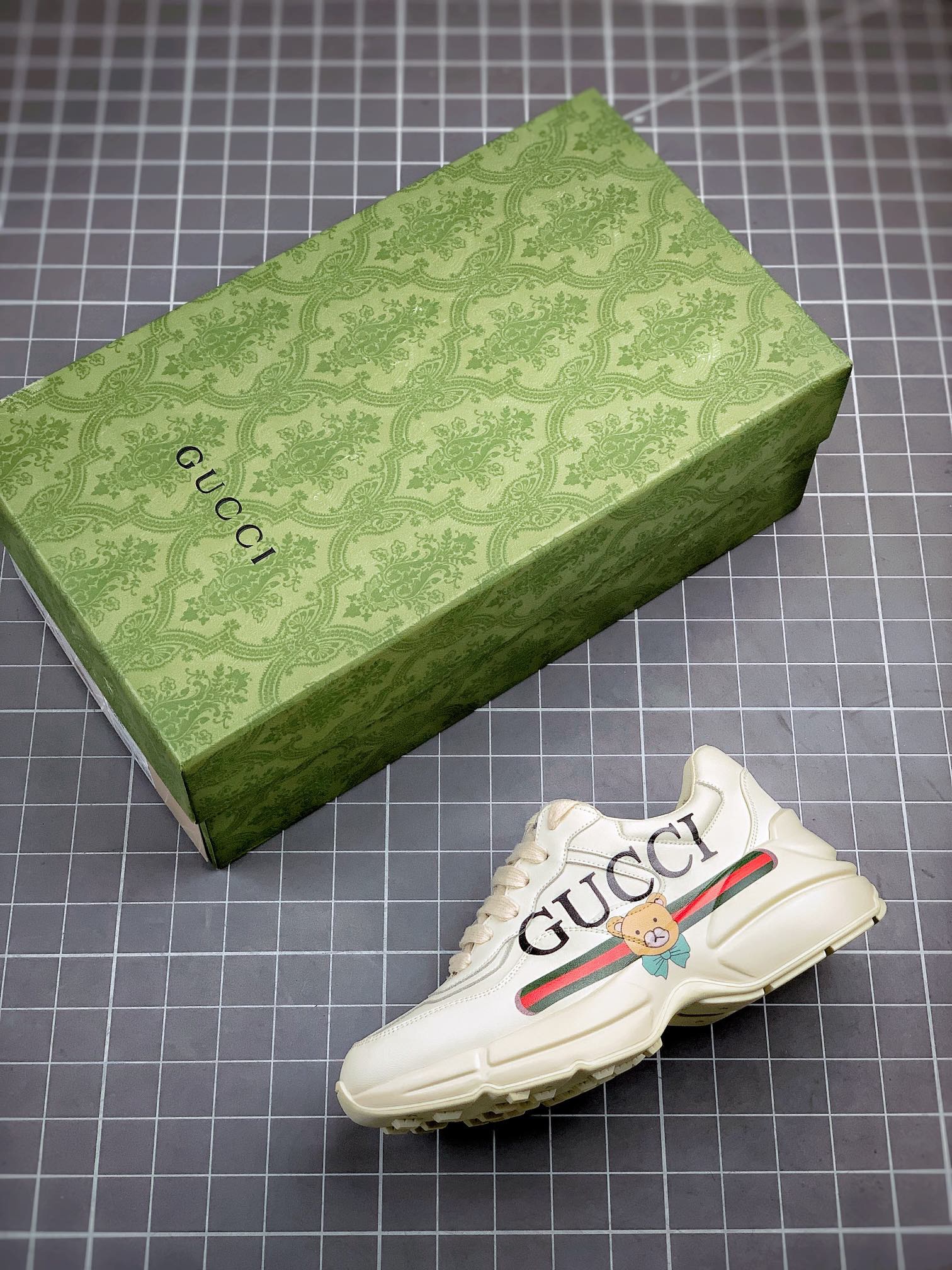 Gucci Sneakers-67