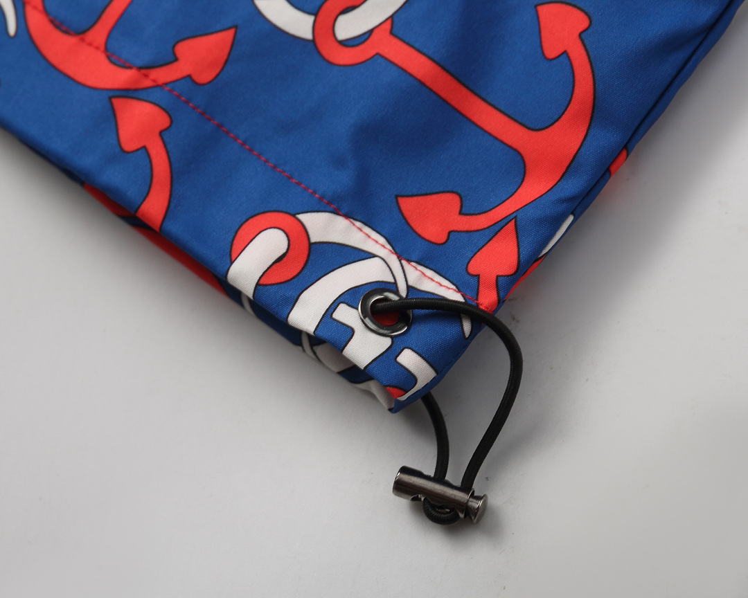 Gucci Clothing-318