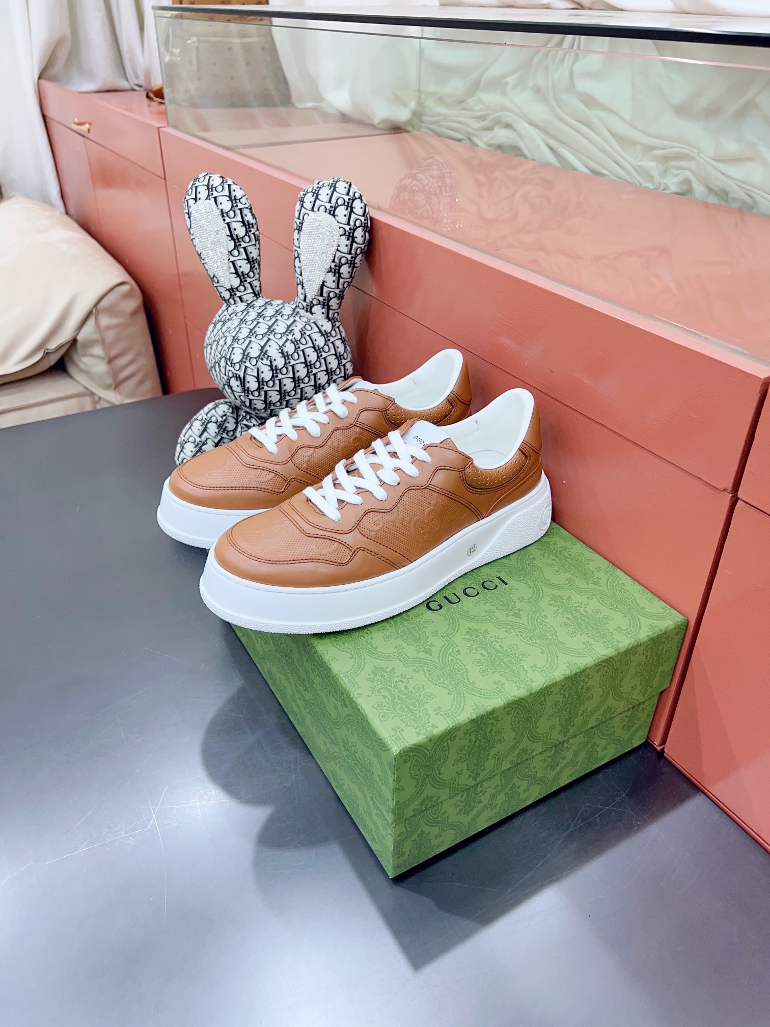 Gucci Sneakers-125