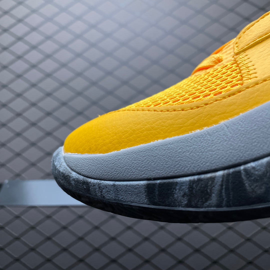 Nike Sneakers-206