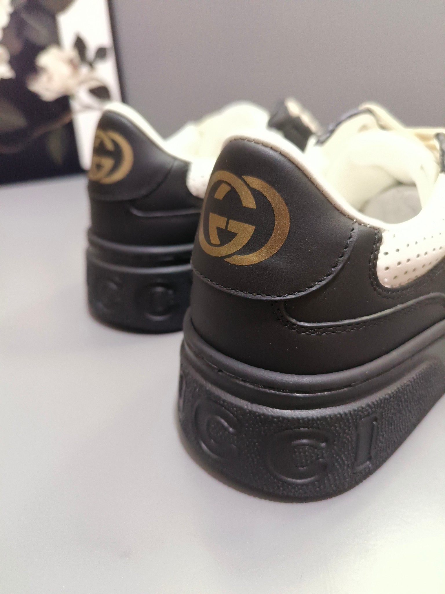 Gucci Sneakers-32