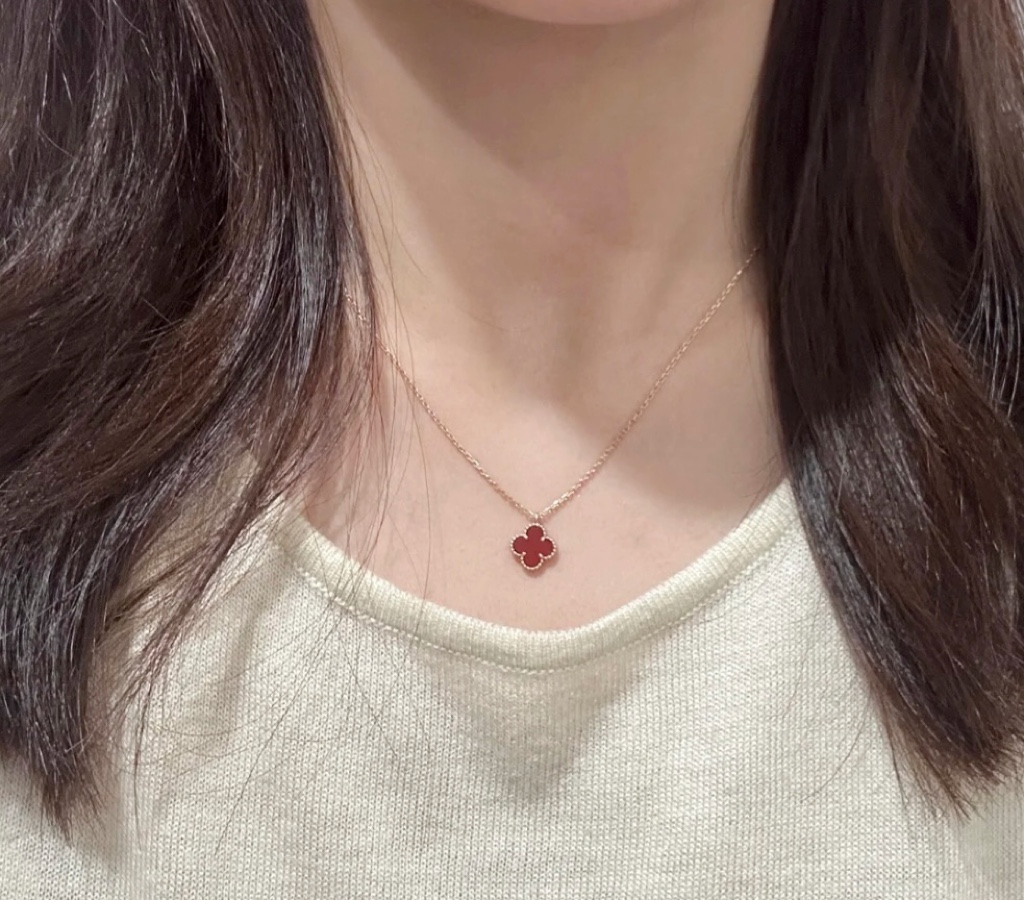 Van Cleef & Arpels necklace-98