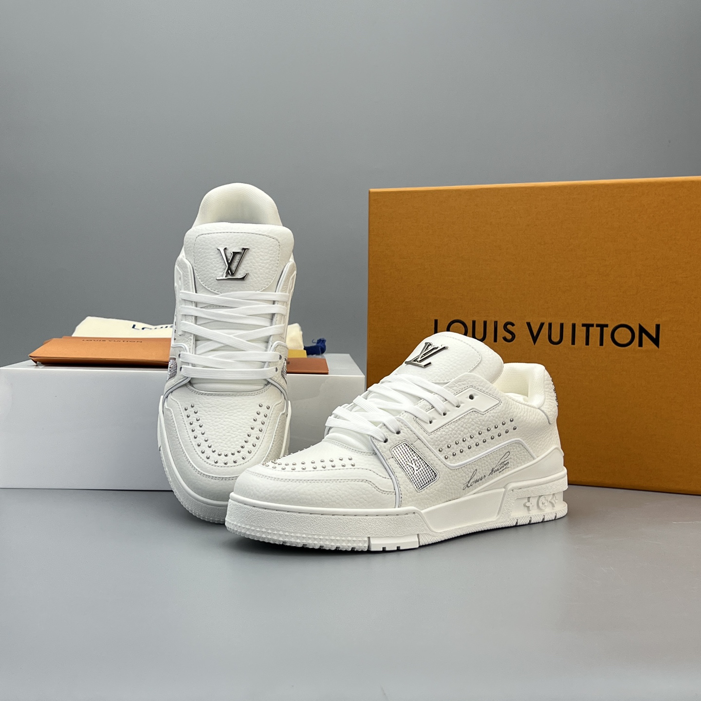 Lv Sneakers-146