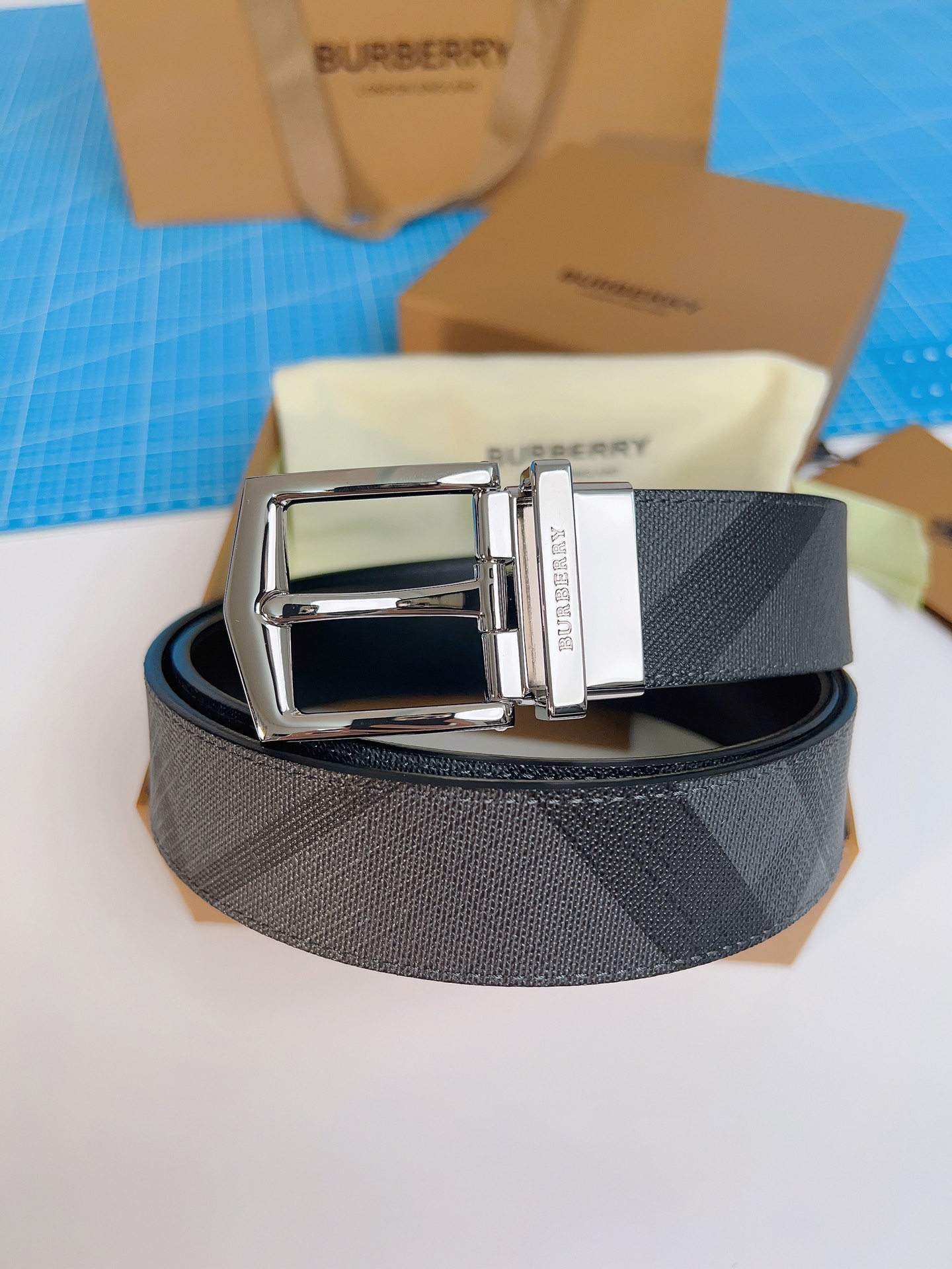 Burberry belt-127