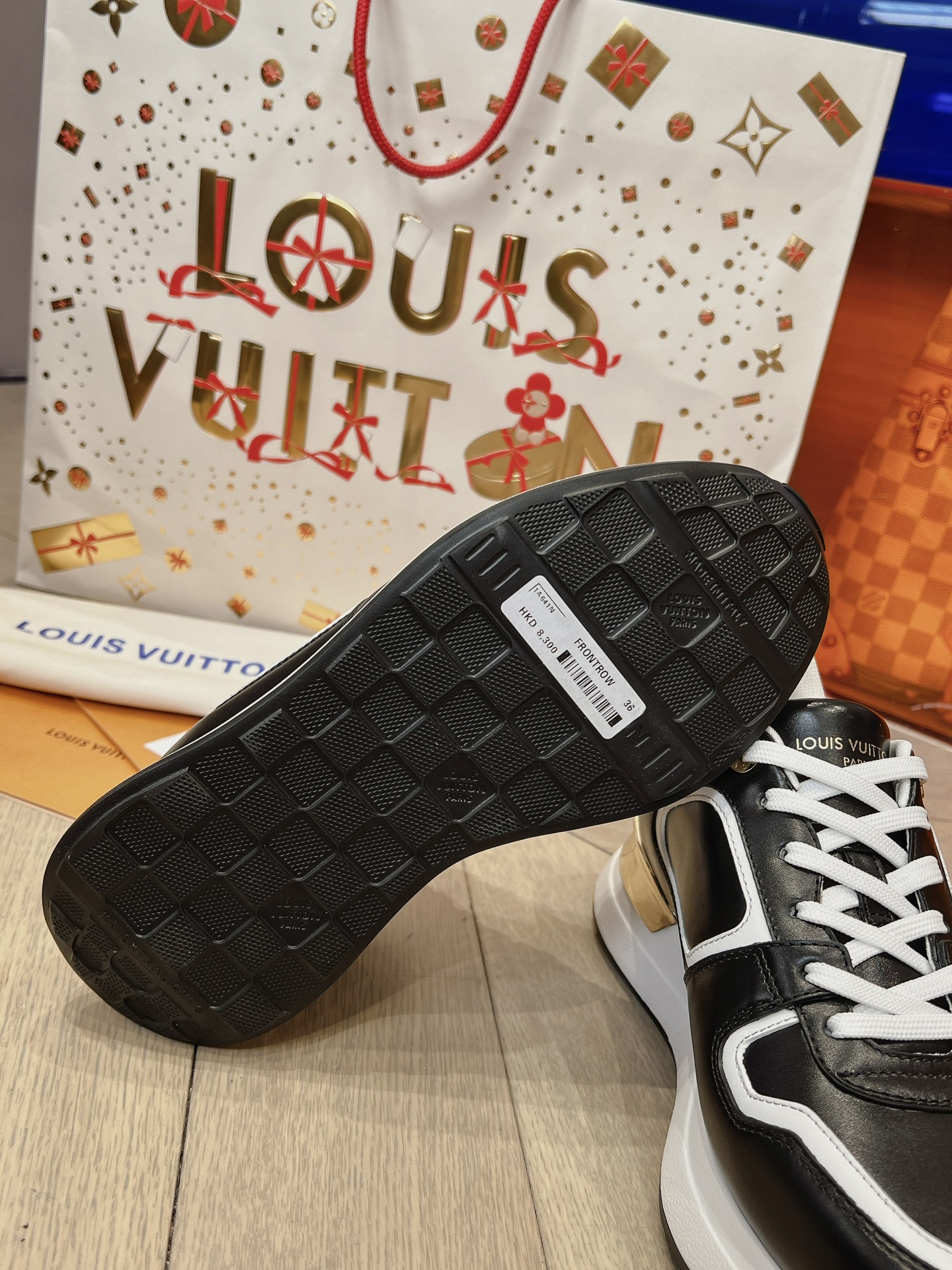 Lv Sneakers-12