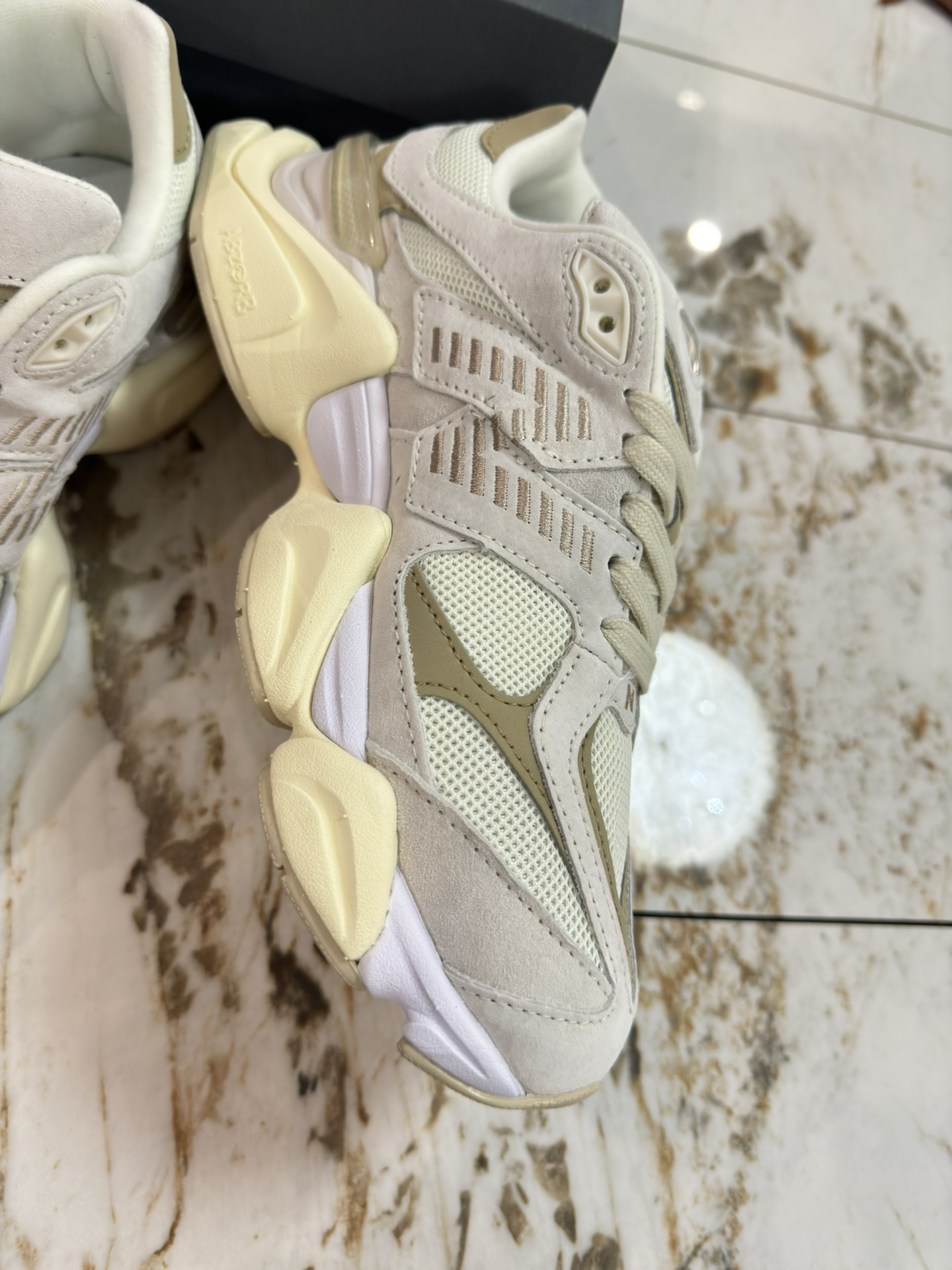 New Balance Sneakers-145