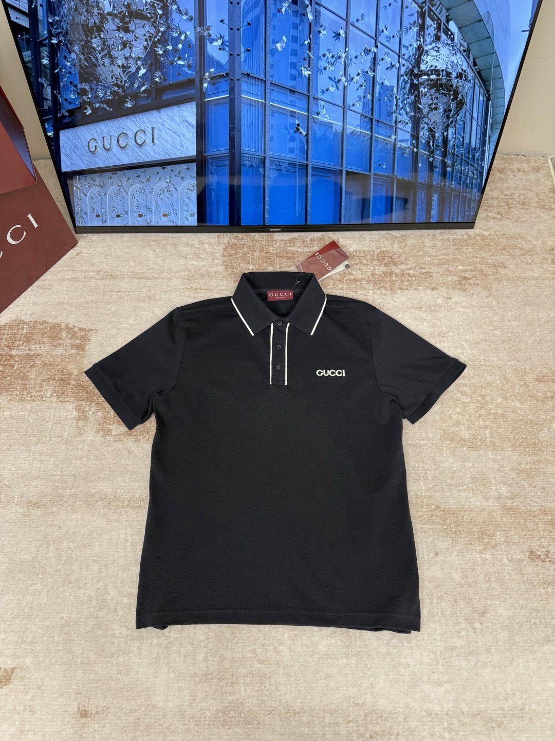 Gucci clothing-128