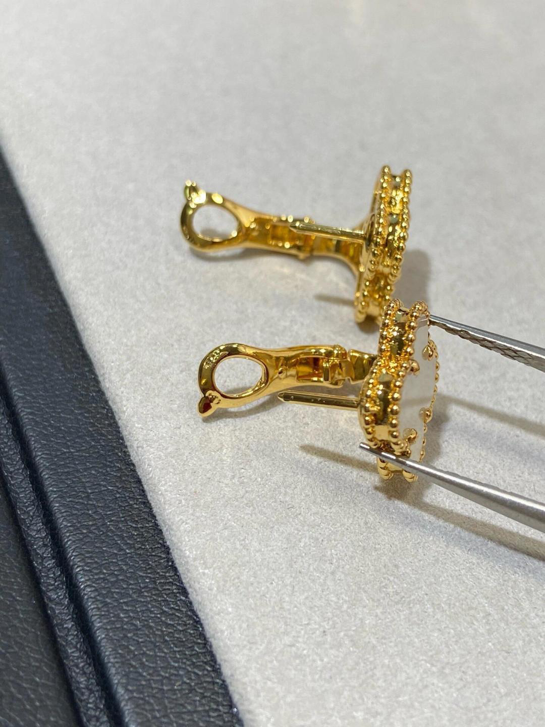 Van Cleef & Arpels earring-63