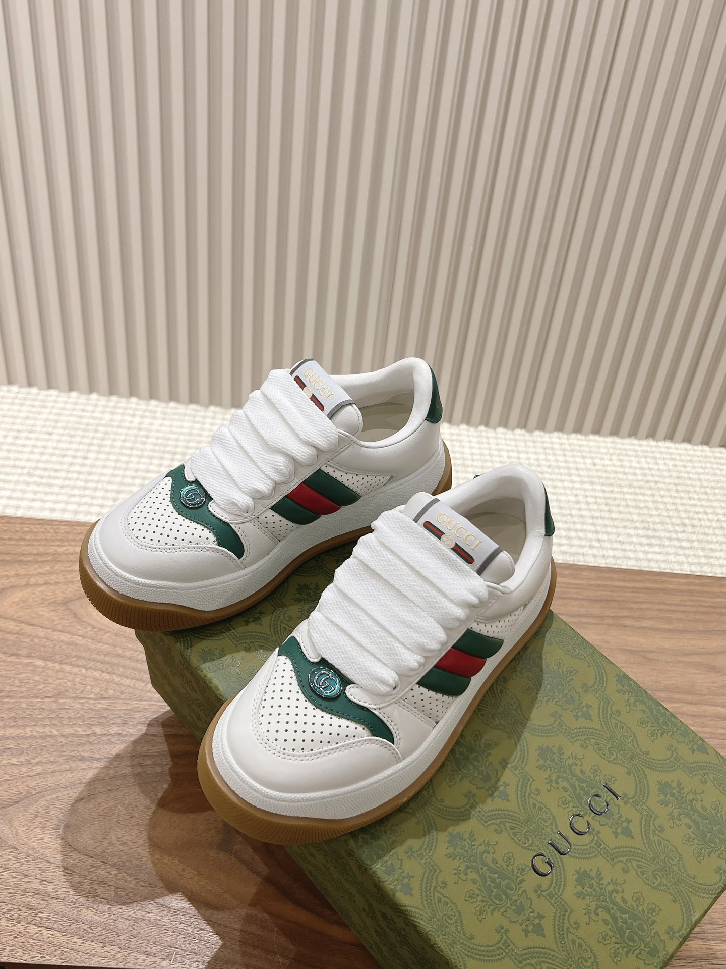 Gucci Sneakers-145