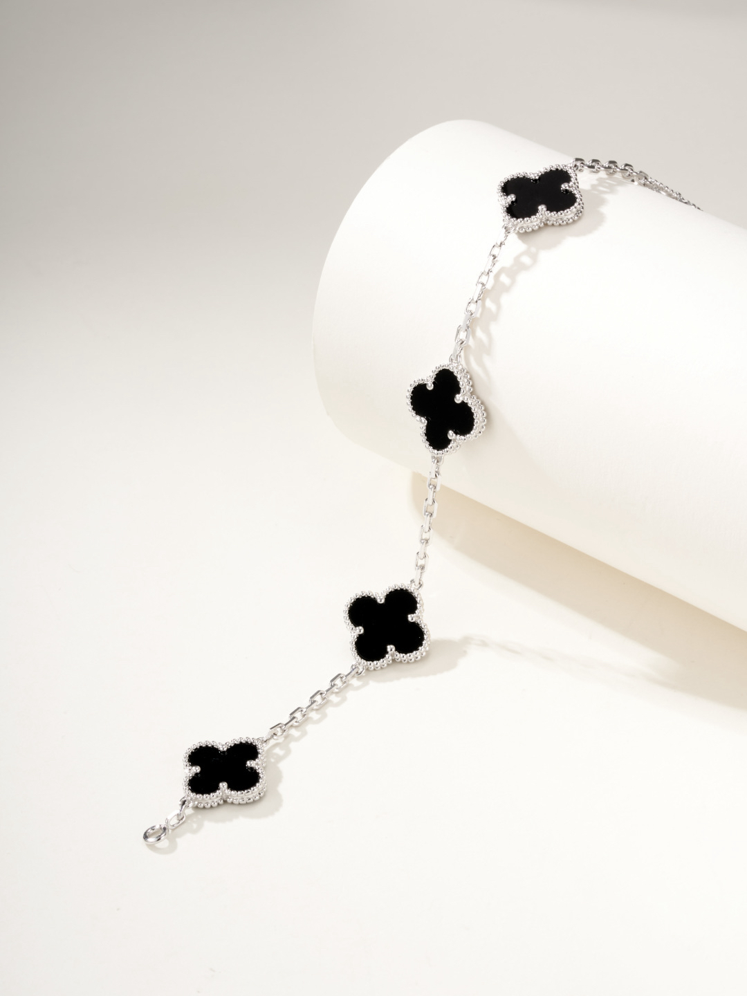 Van Cleef & Arpels Bracelet-62