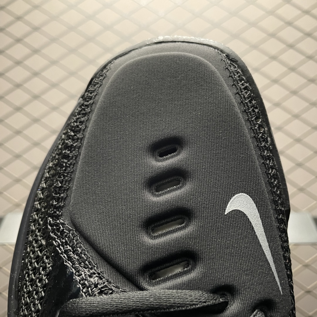 Nike Sneakers-181