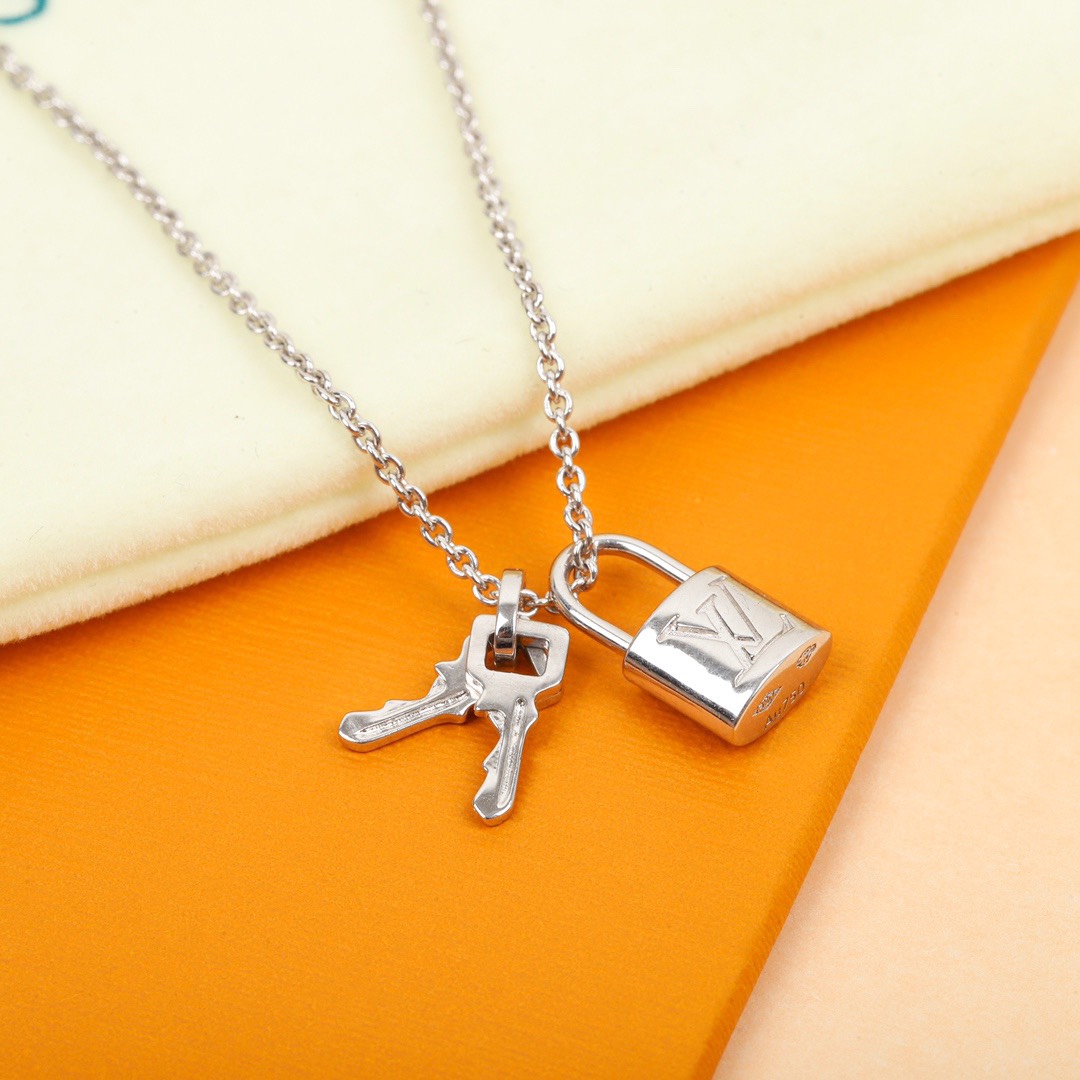 LV necklace-59