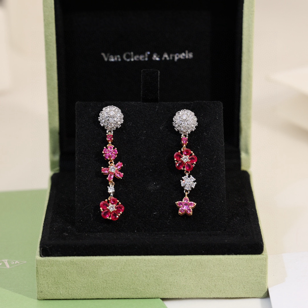 Van Cleef & Arpels earring-71