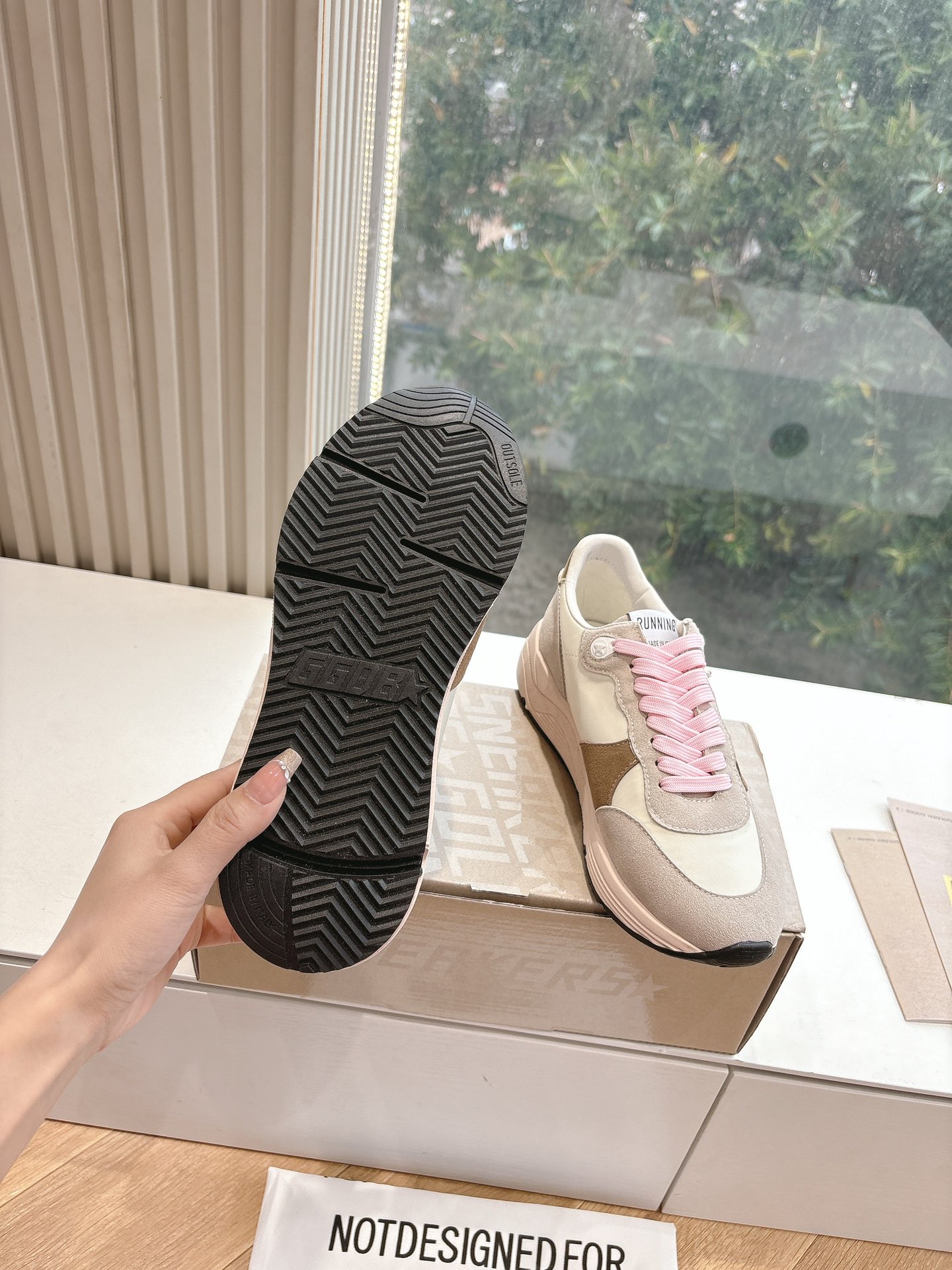 Golden Goose Sneakers-10