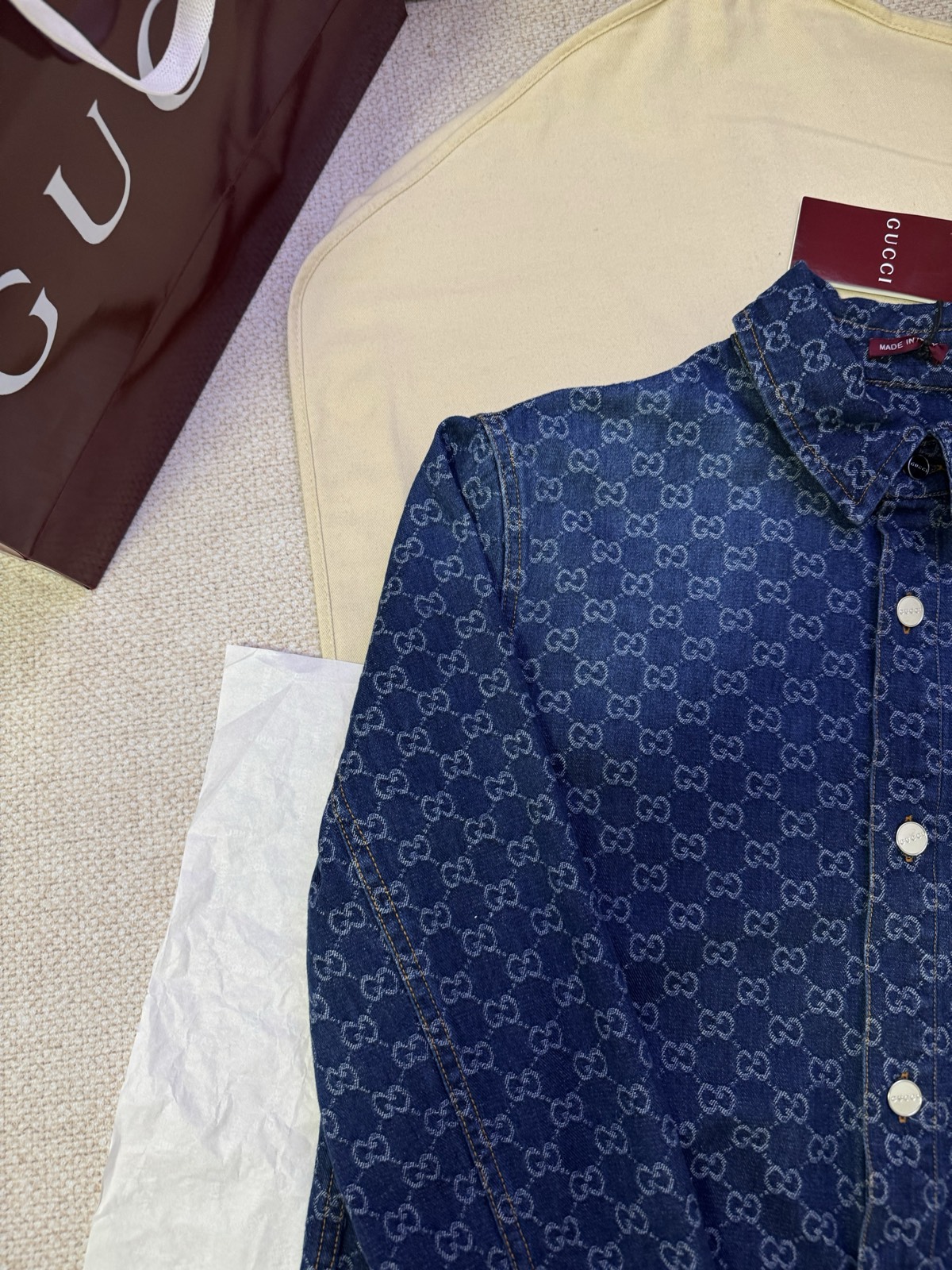 Gucci Clothing-132
