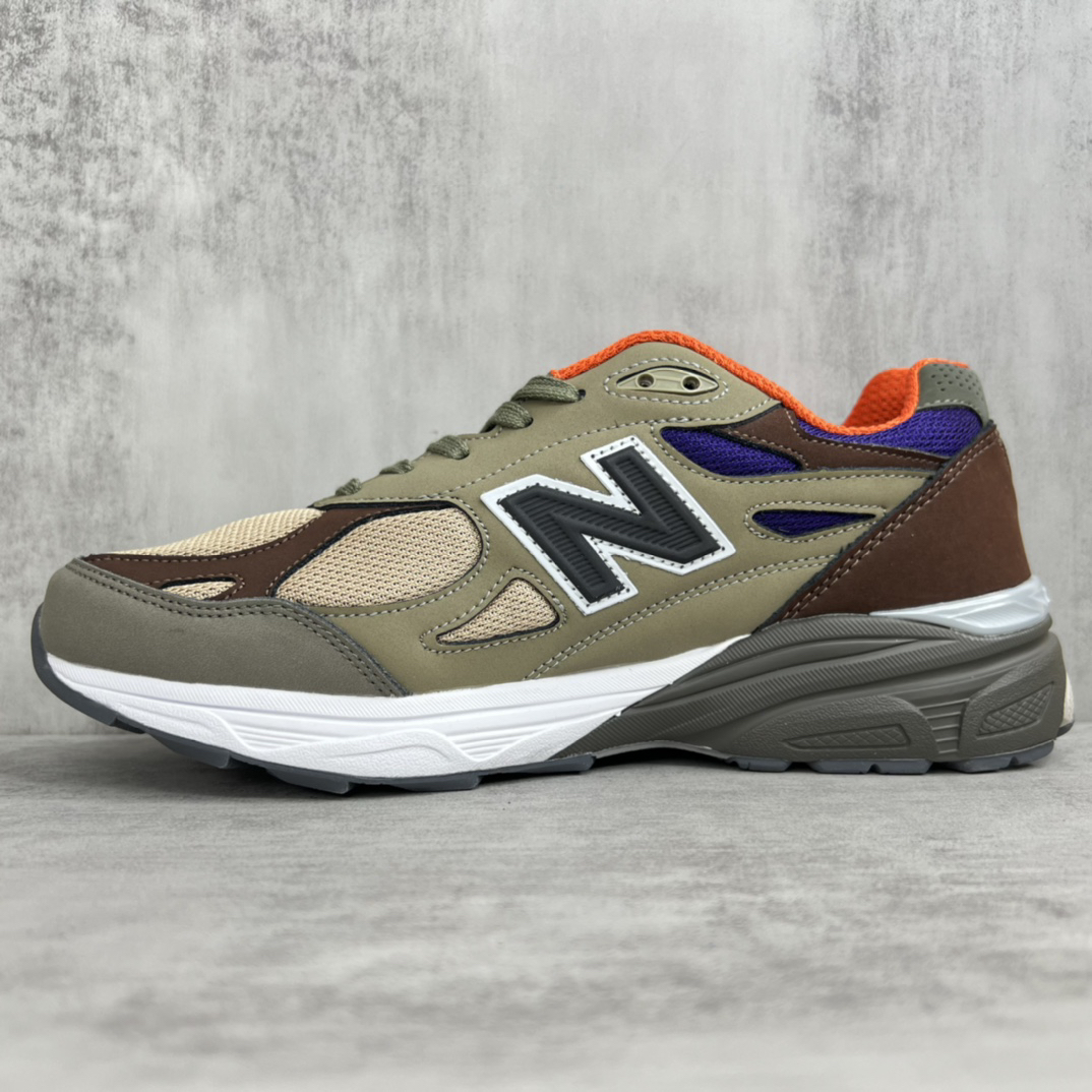 New Balance Sneakers-260