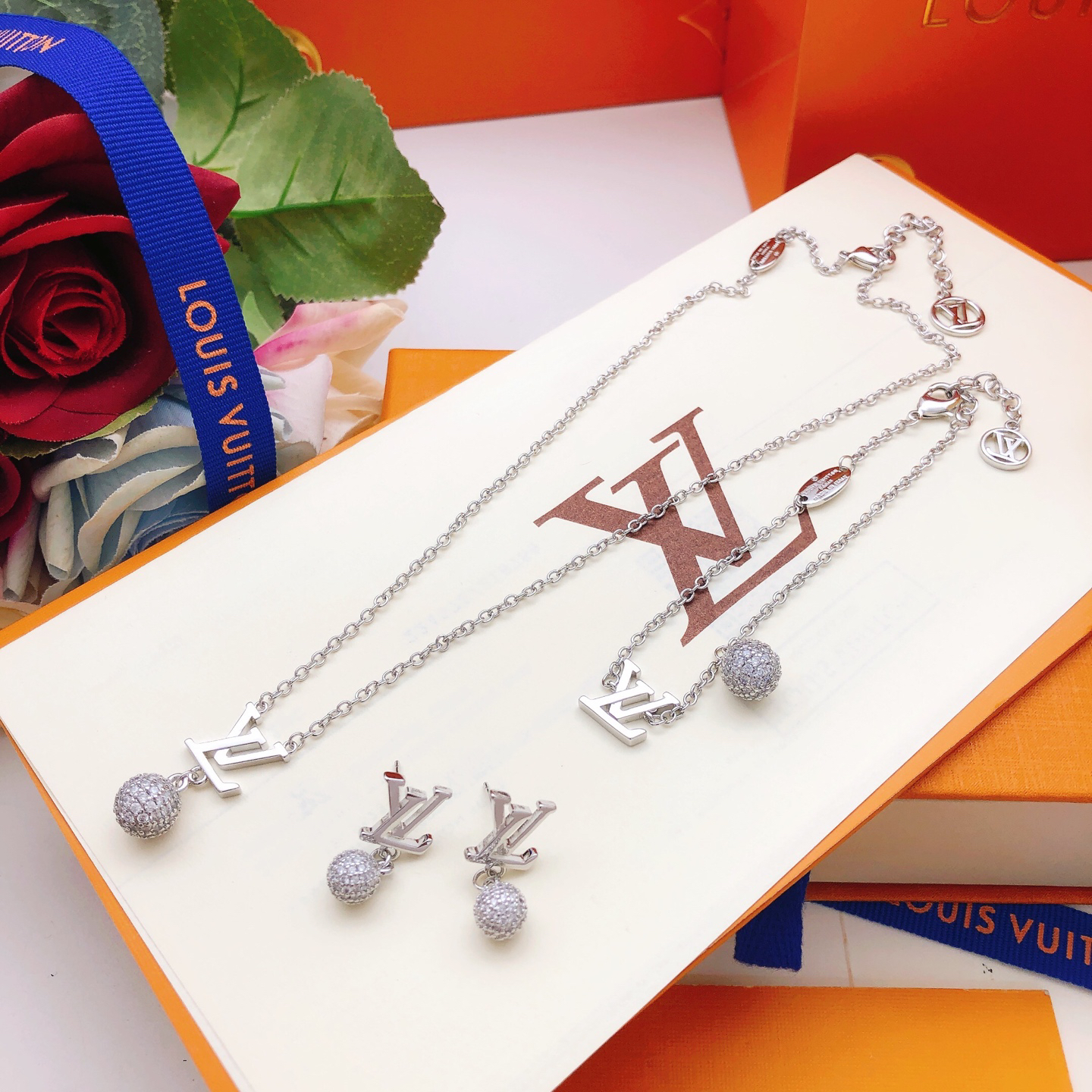 LV earrings-44