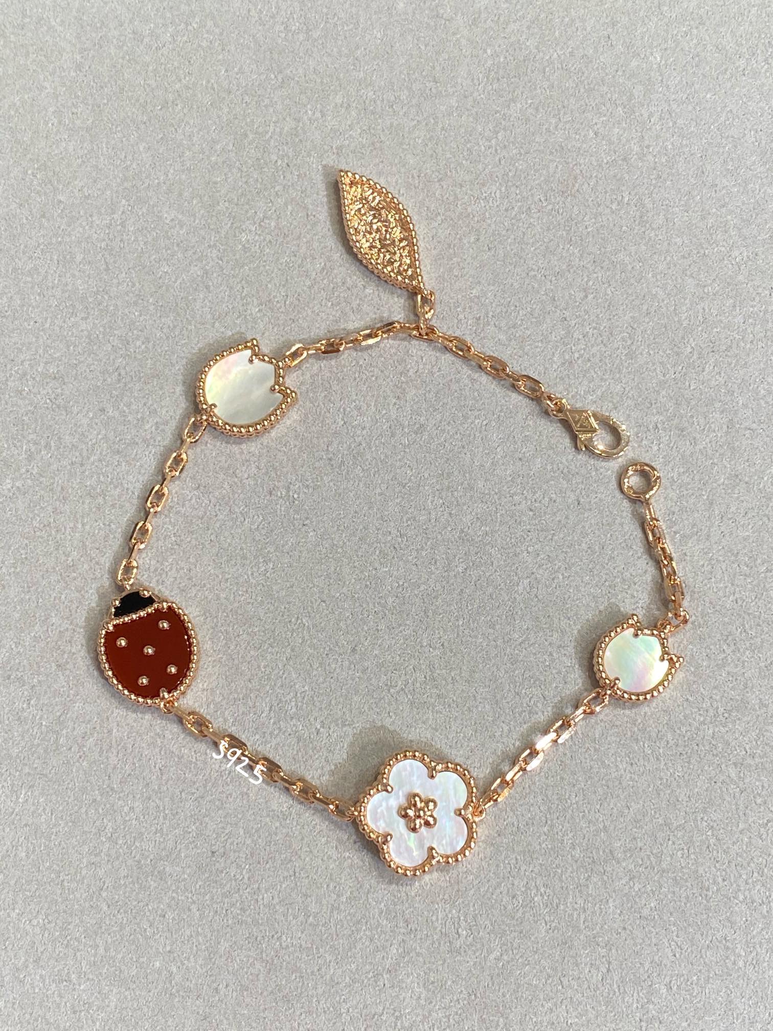 Van Cleef & Arpels Bracelet-112