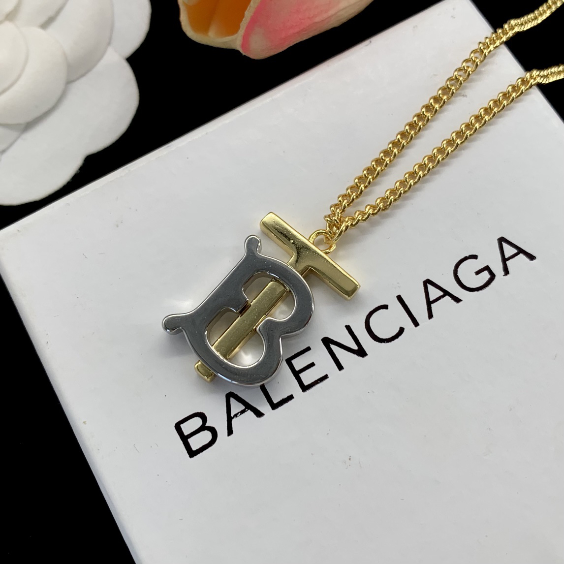 Balenciaga necklace-1
