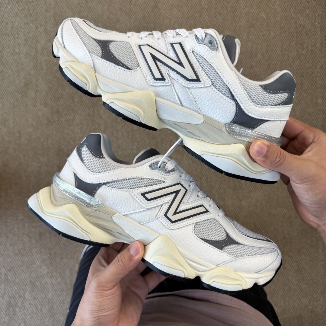 New Balance Sneakers-263