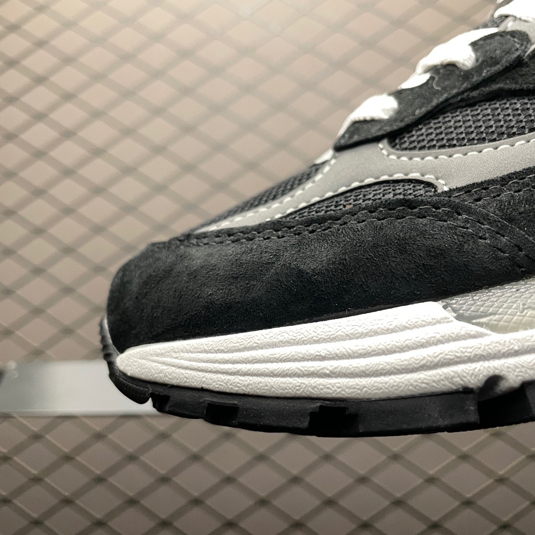 New Balance Sneakers-56