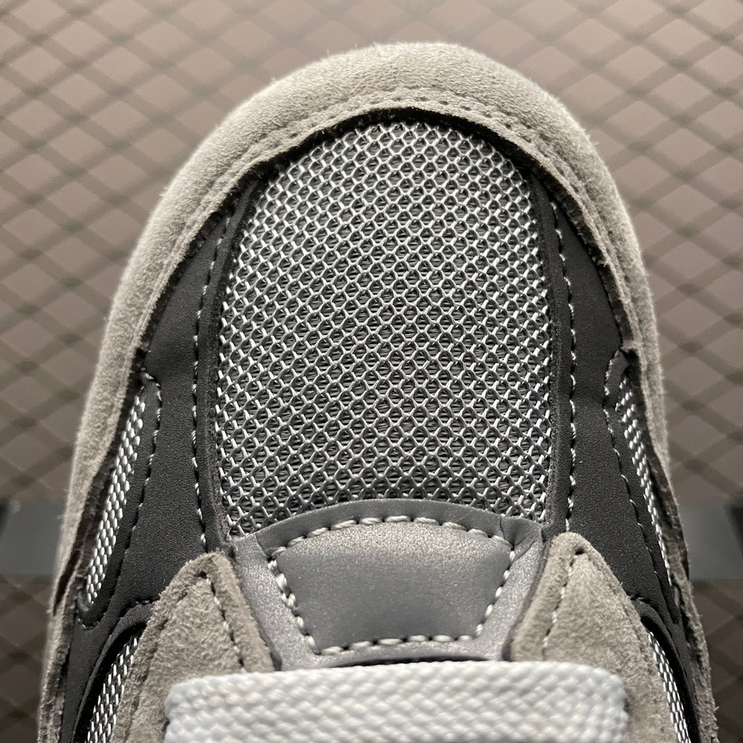 New Balance Sneakers-47