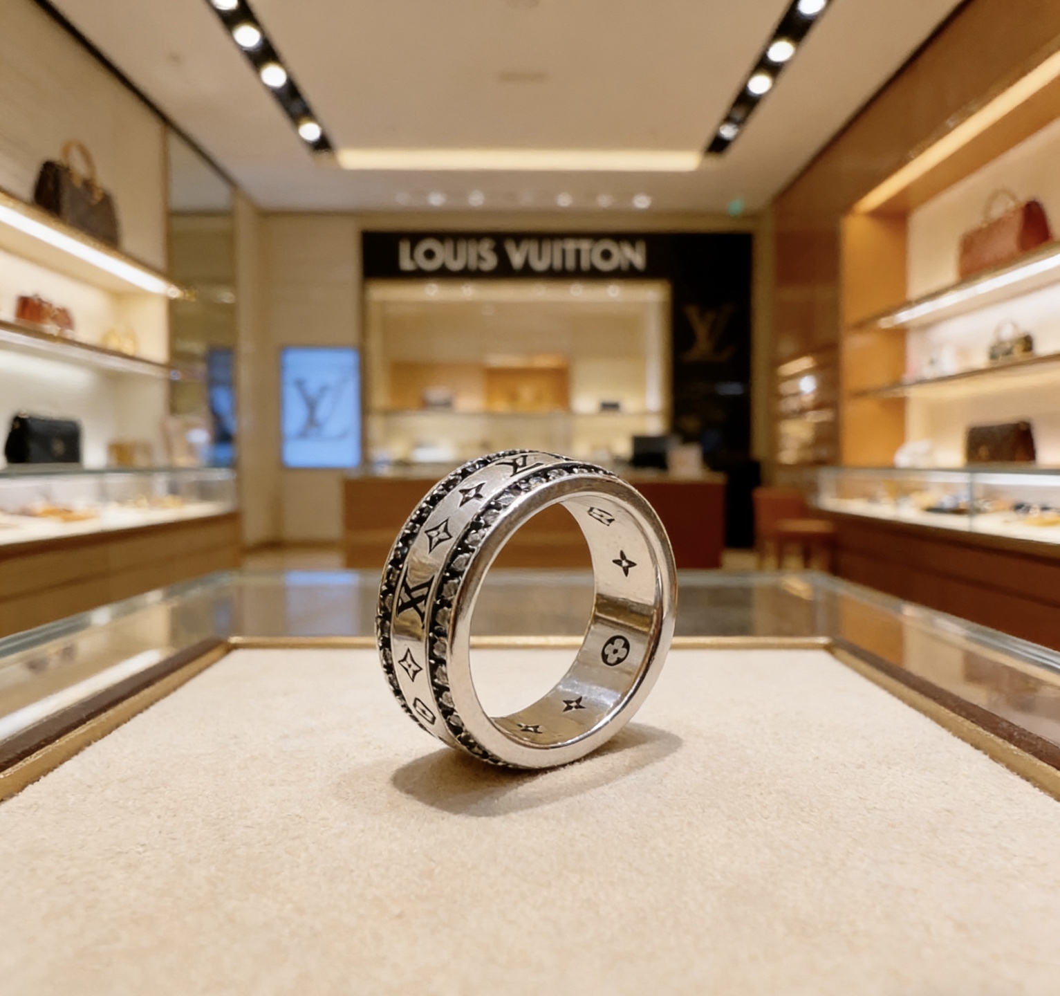 LV ring-50