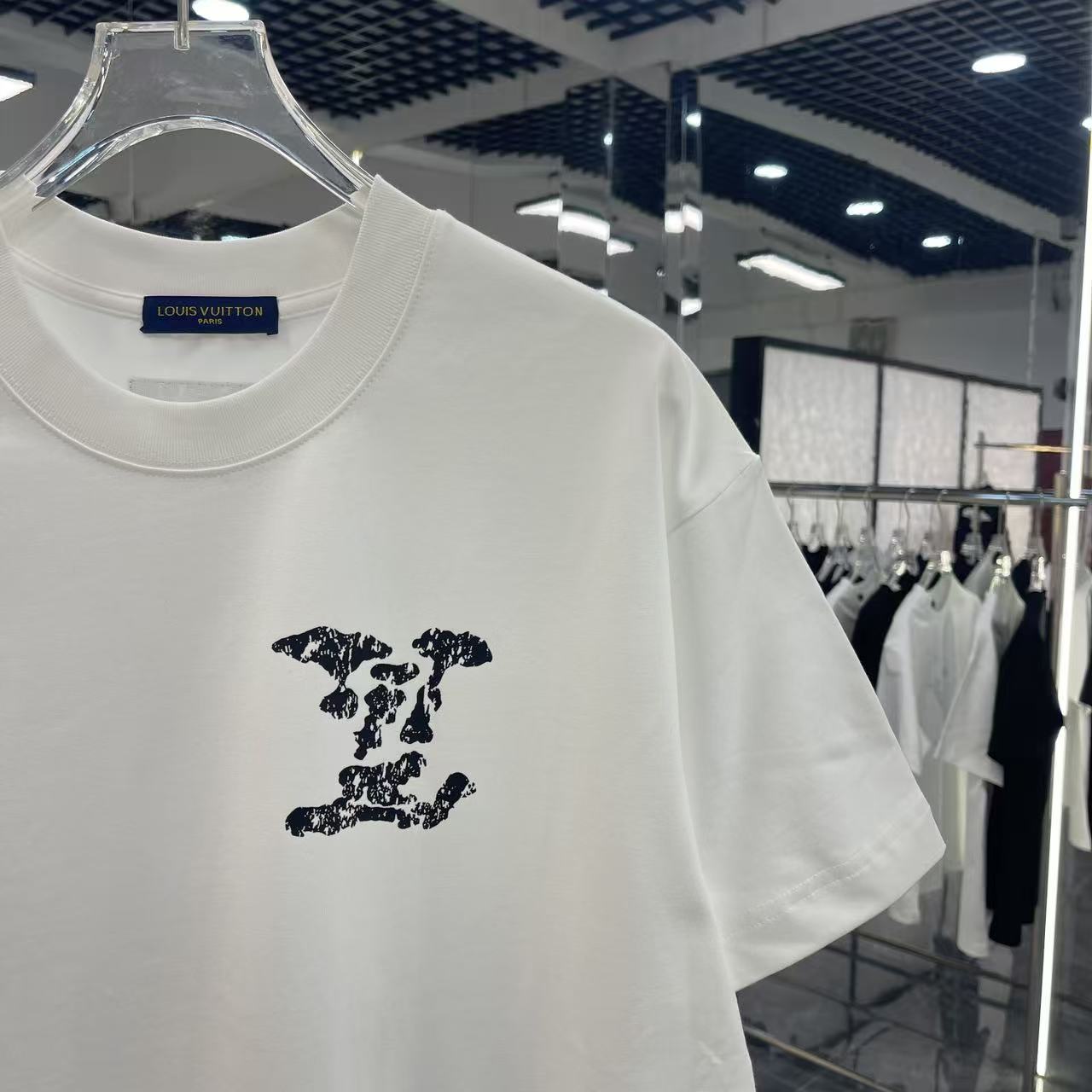 Prada clothing-33