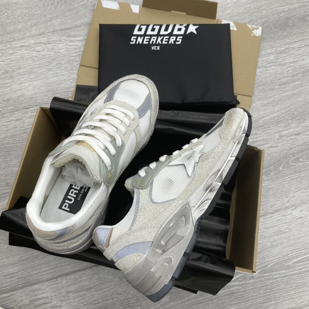 Golden Goose Sneakers-100