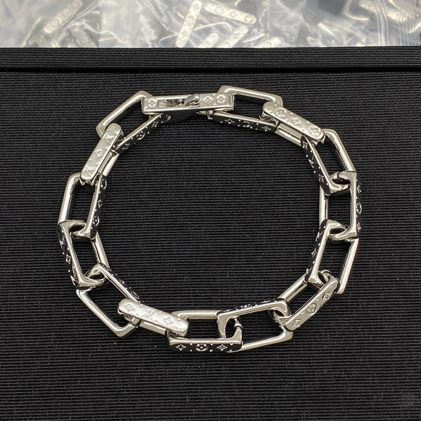 LV Bracelet-13