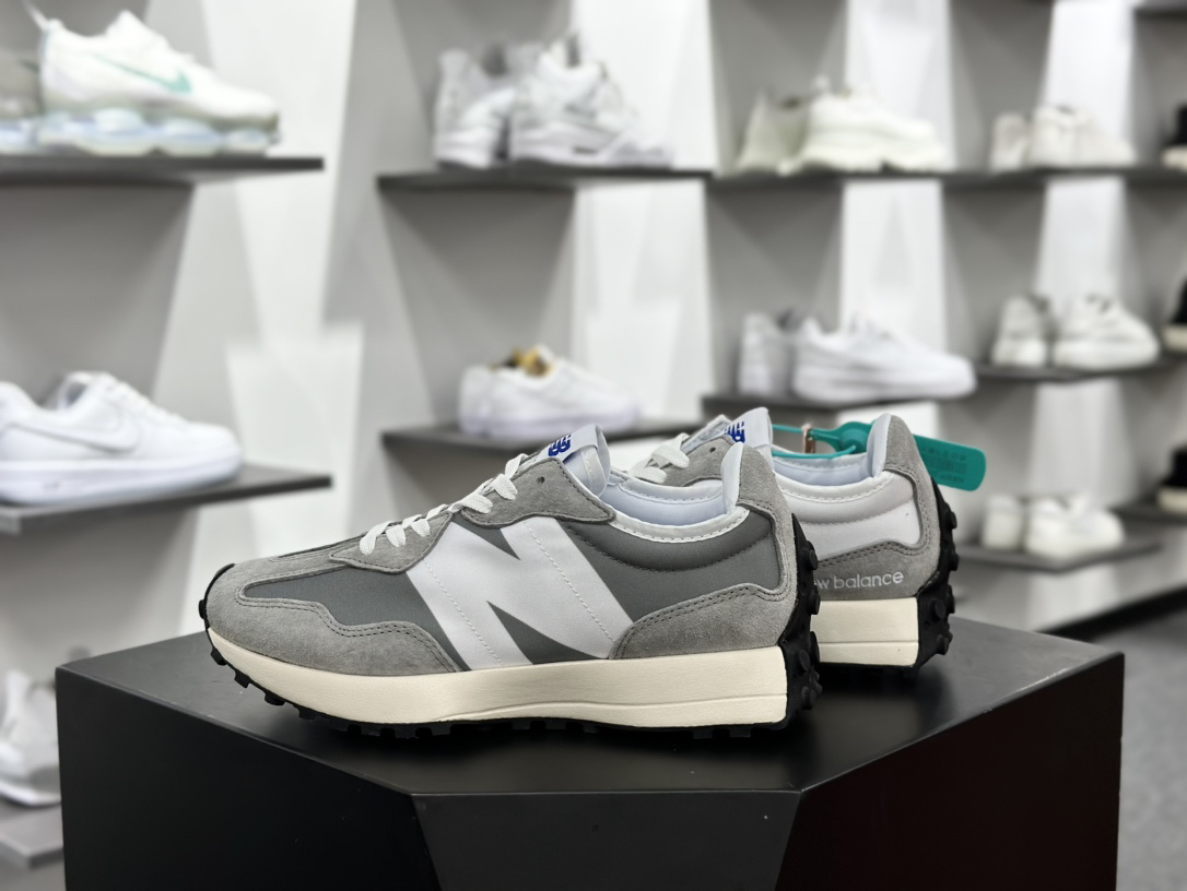 New Balance Sneakers-365