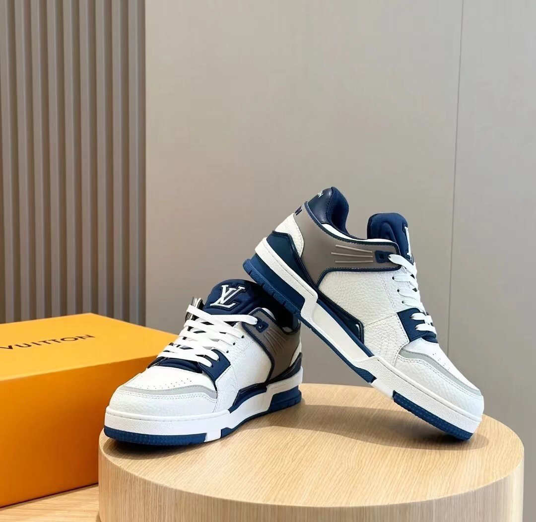Lv Sneakers-42