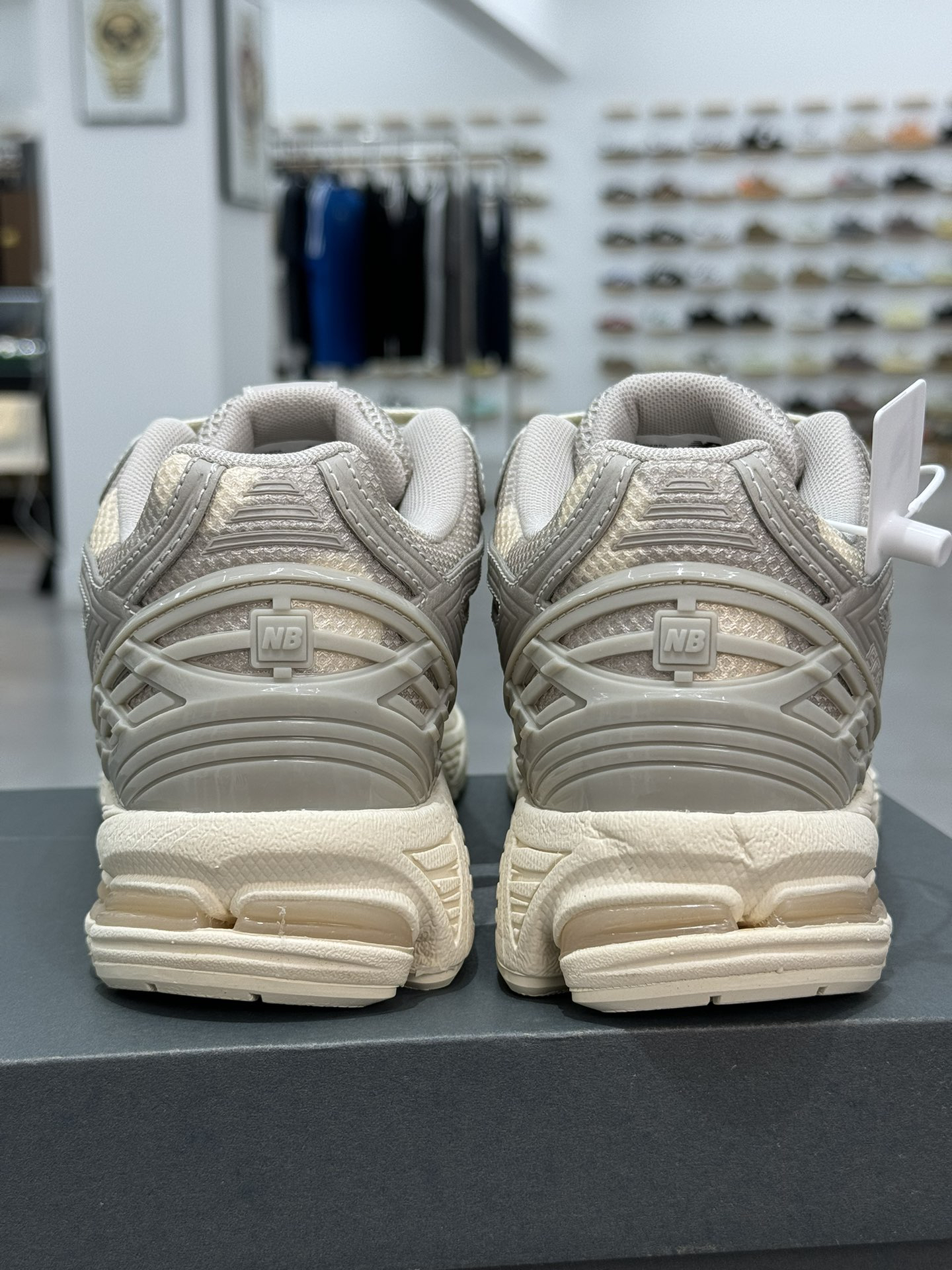 New Balance Sneakers-358