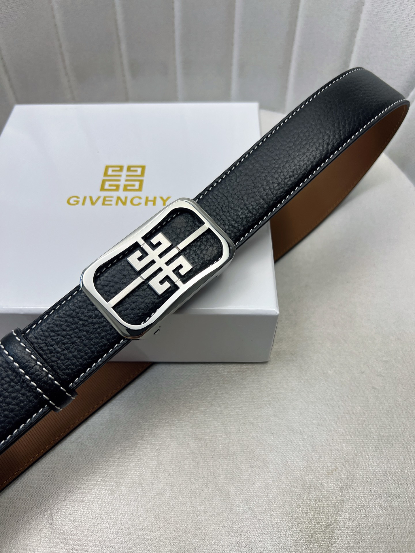 Givenchy belt-130