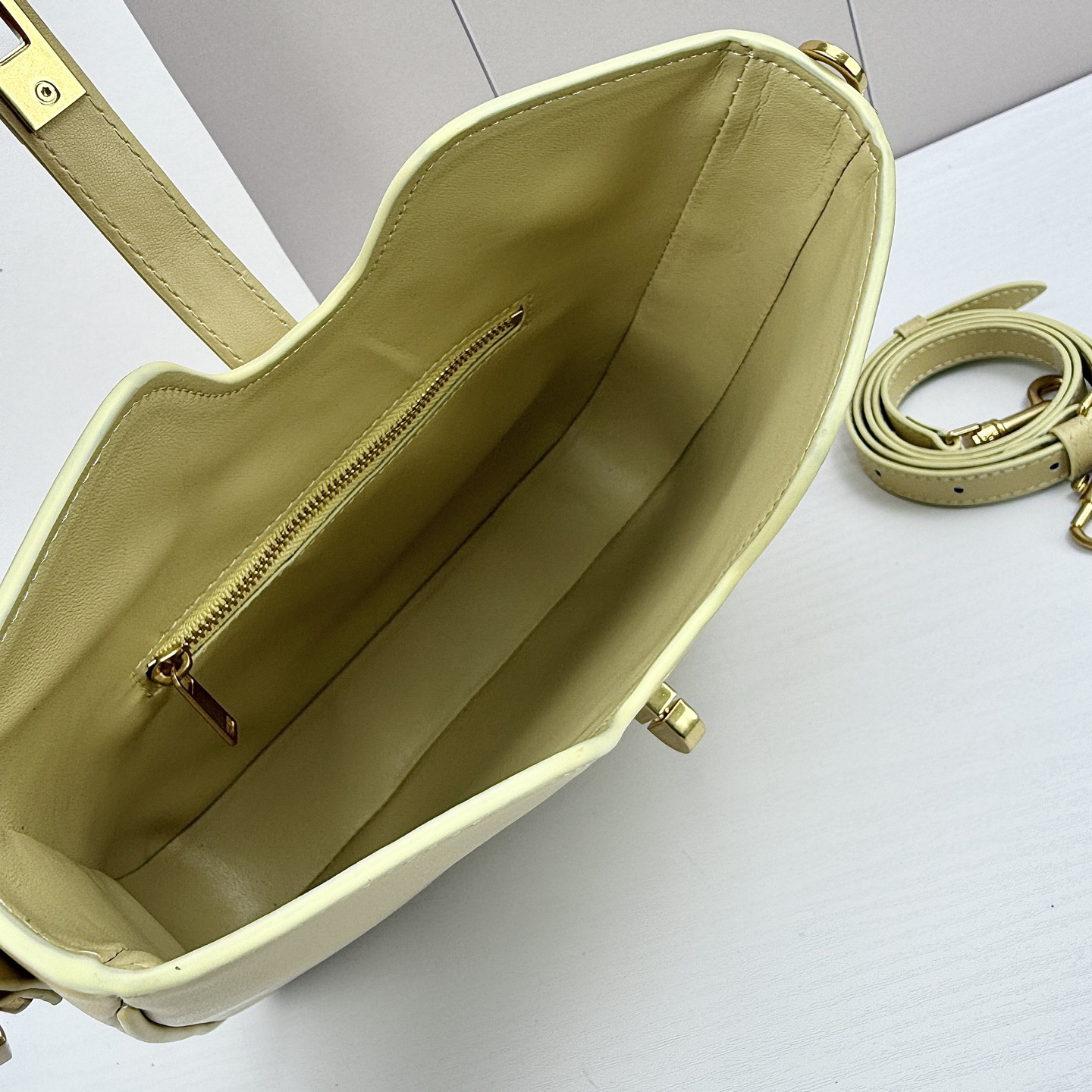 Celine Hot New Product-5