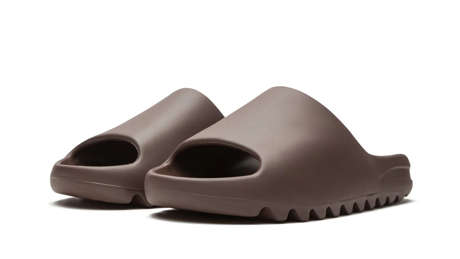 YEEZY SLIDE 