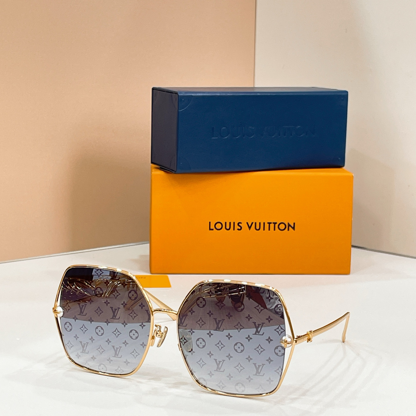 LV glasses-35