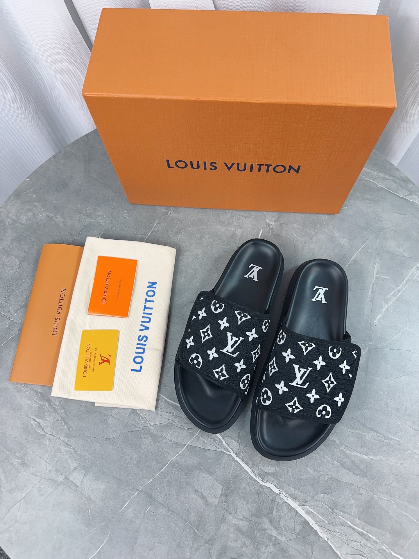 LV Summer footwear