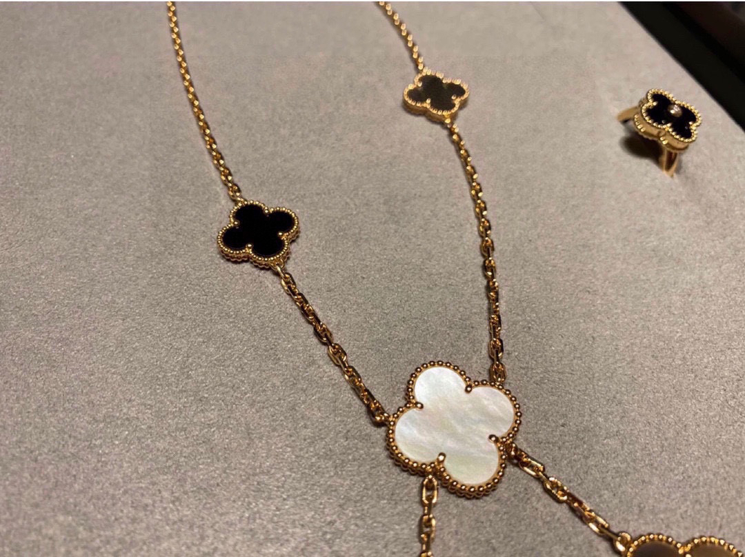 Van Cleef & Arpels necklace-67