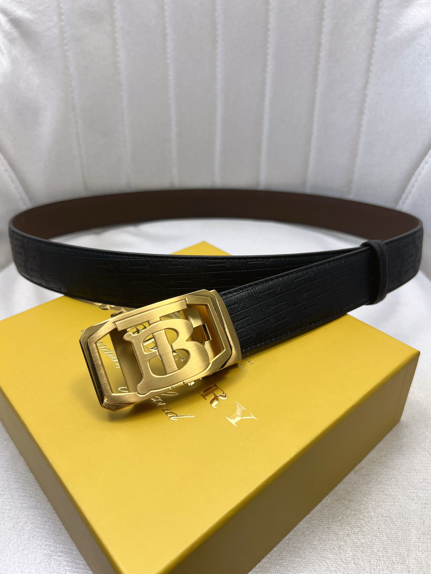 Burberry belt-83