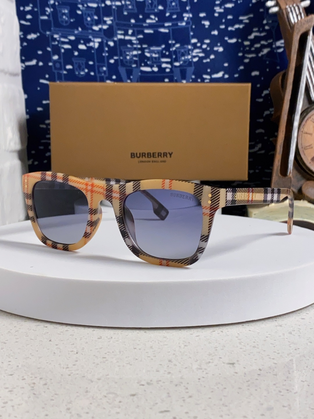Burberry glasses-36