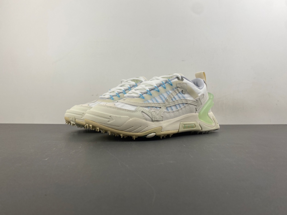 Off-White c/o Virgil Abloh