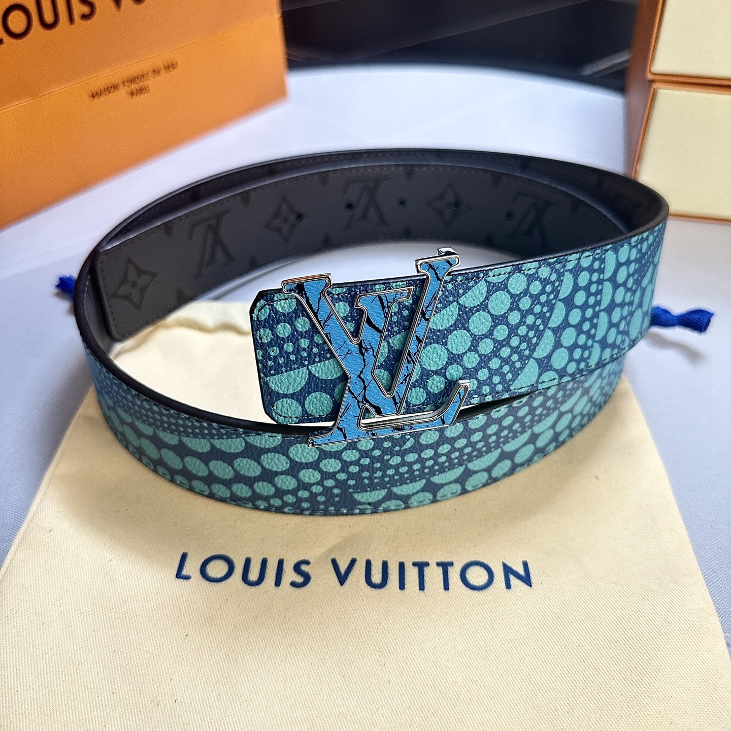 Lv belt-105
