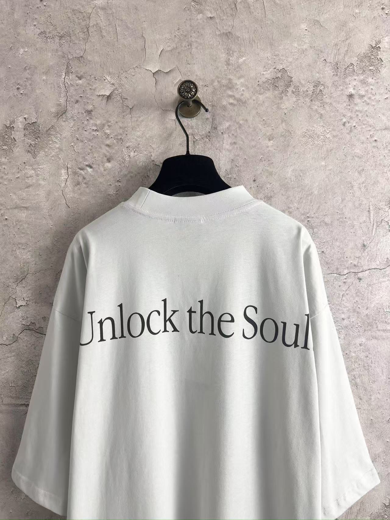Balenciaga clothing-179