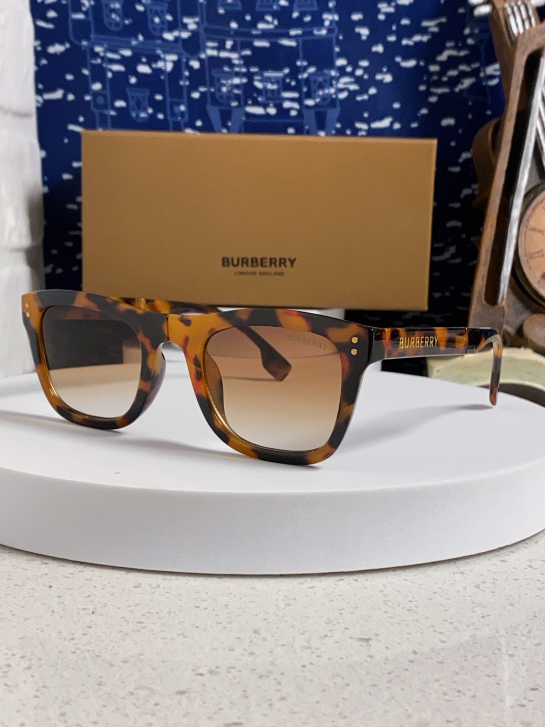 Burberry glasses-39