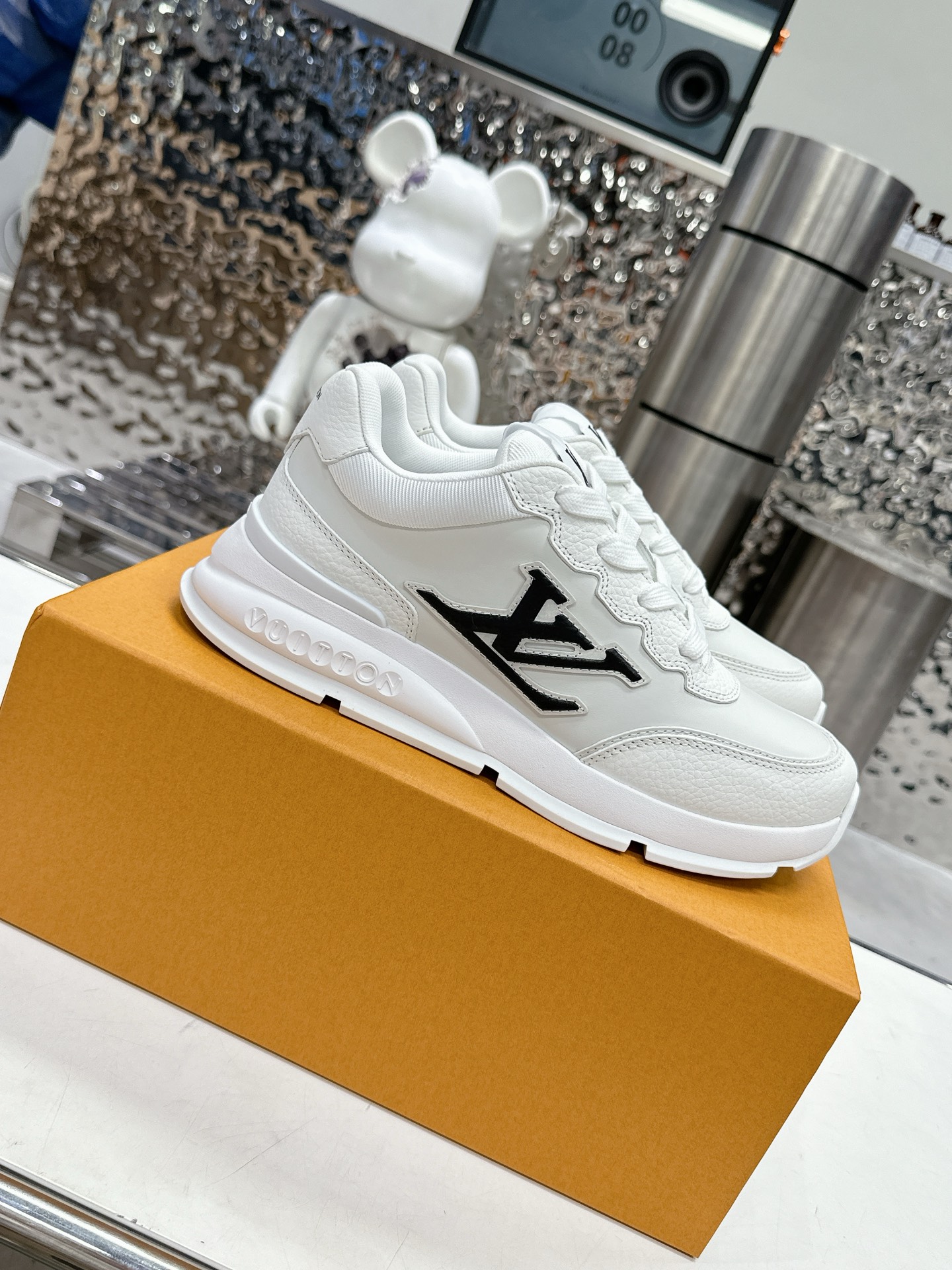 Lv Sneakers-6
